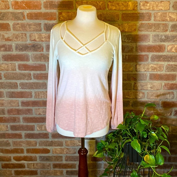 Maurices small white fading into pink light weight sweater - Picture 1 of 8